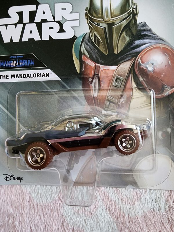 Hot Wheels Star Wars Character Cars Mandalorian on Sale